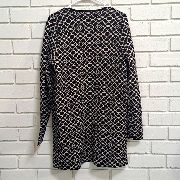 Andrea Jovine Black/Cream Open Sweater Cardigan. Size Medium - Picture 6 of 9